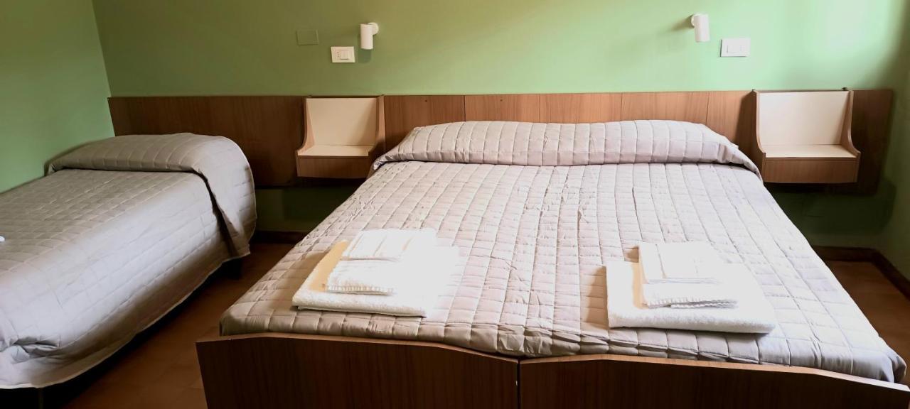 Hotel Millepini Marina Romea Bagian luar foto