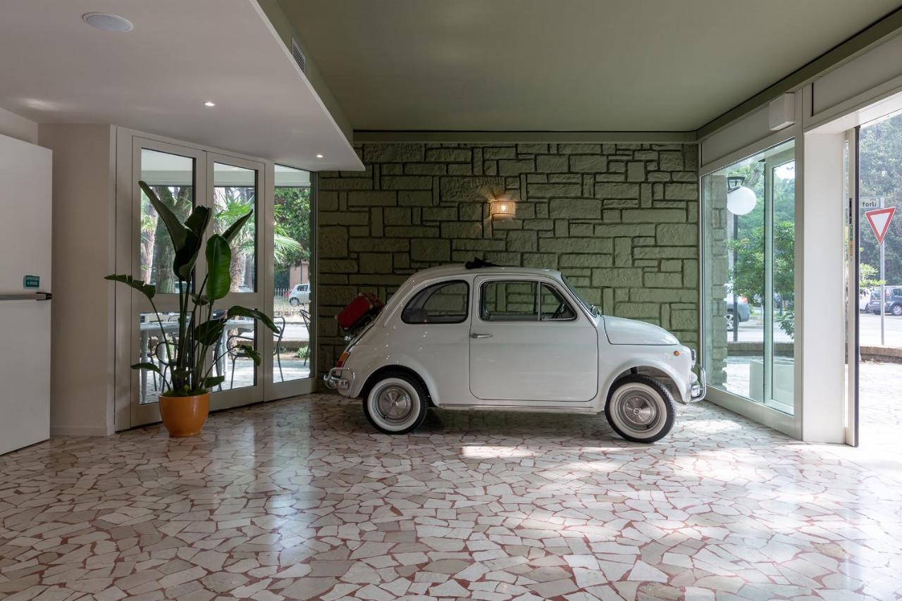 Hotel Millepini Marina Romea Bagian luar foto